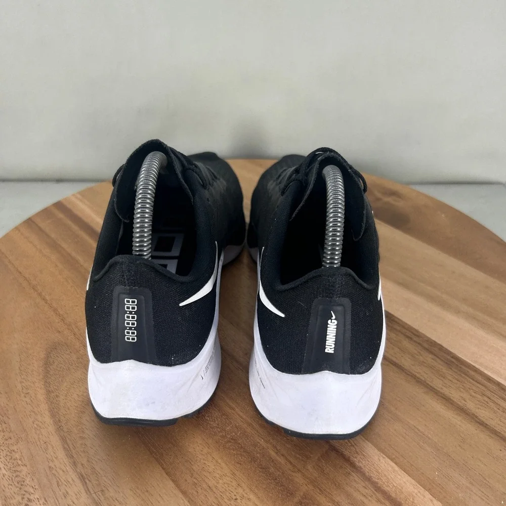 Nike Air Zoom Pegasus 37 Mens Black White Running Shoes BQ9647-002 Size 9.5
